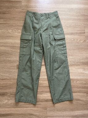 Uniqlo Wide Straight Cargo Pants